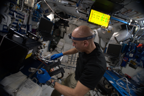 Luca Parmitano installeert RUBI in ISS
